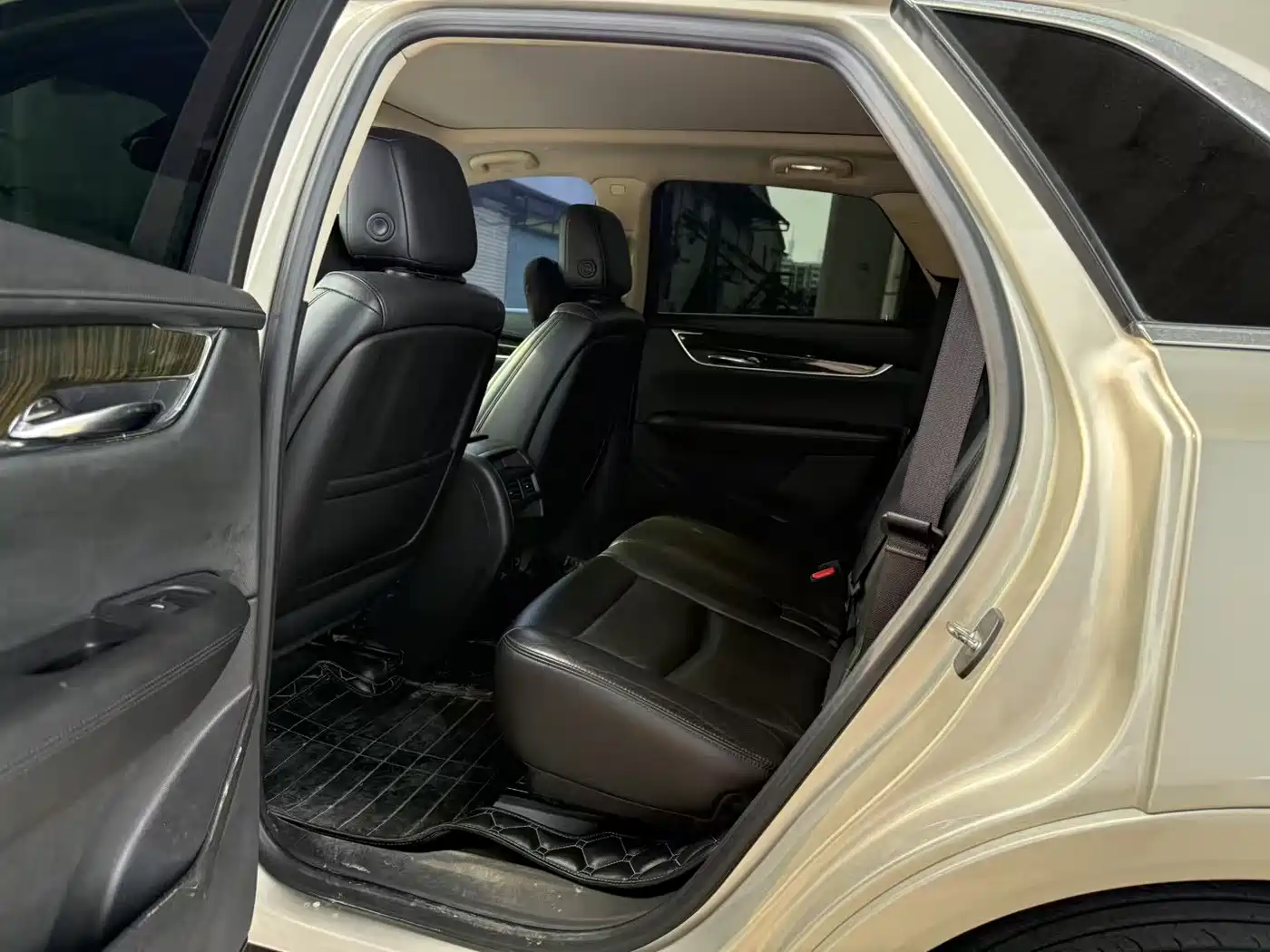 Cadillac XT5 2016 28T AWD Luxury Model фото 8