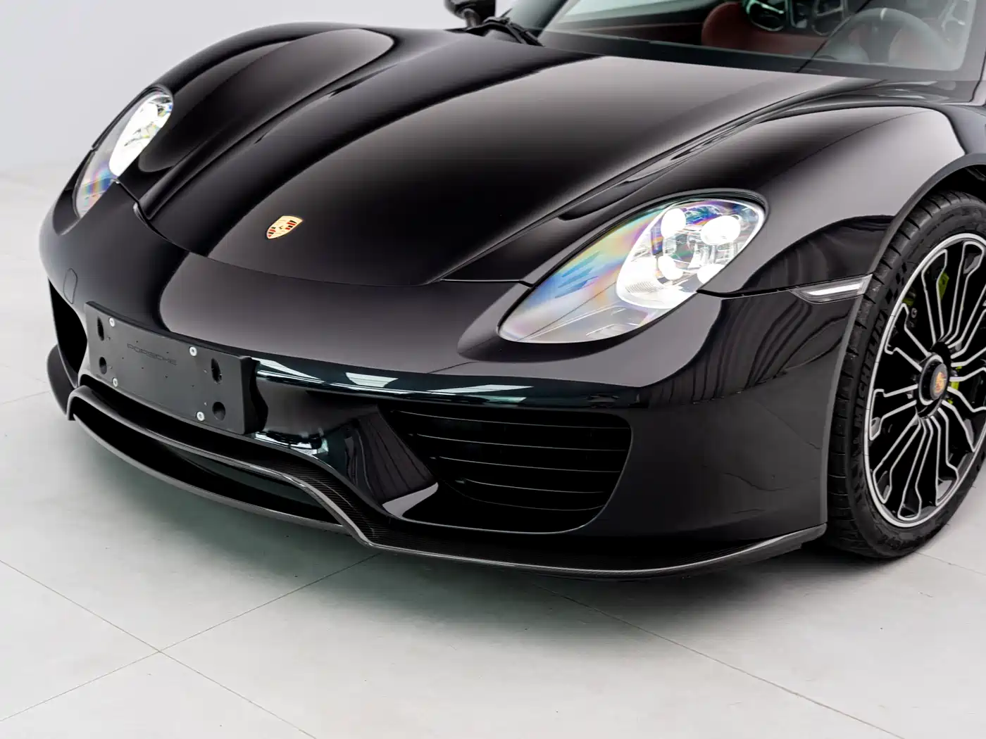 Porsche 918 Spyder 2014 4.6L фото 3