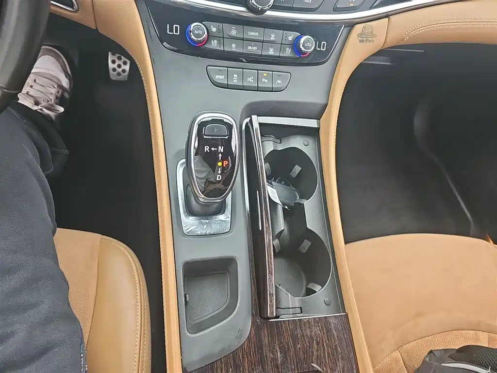 Buick LaCrosse 2016 20T Luxury фото 7