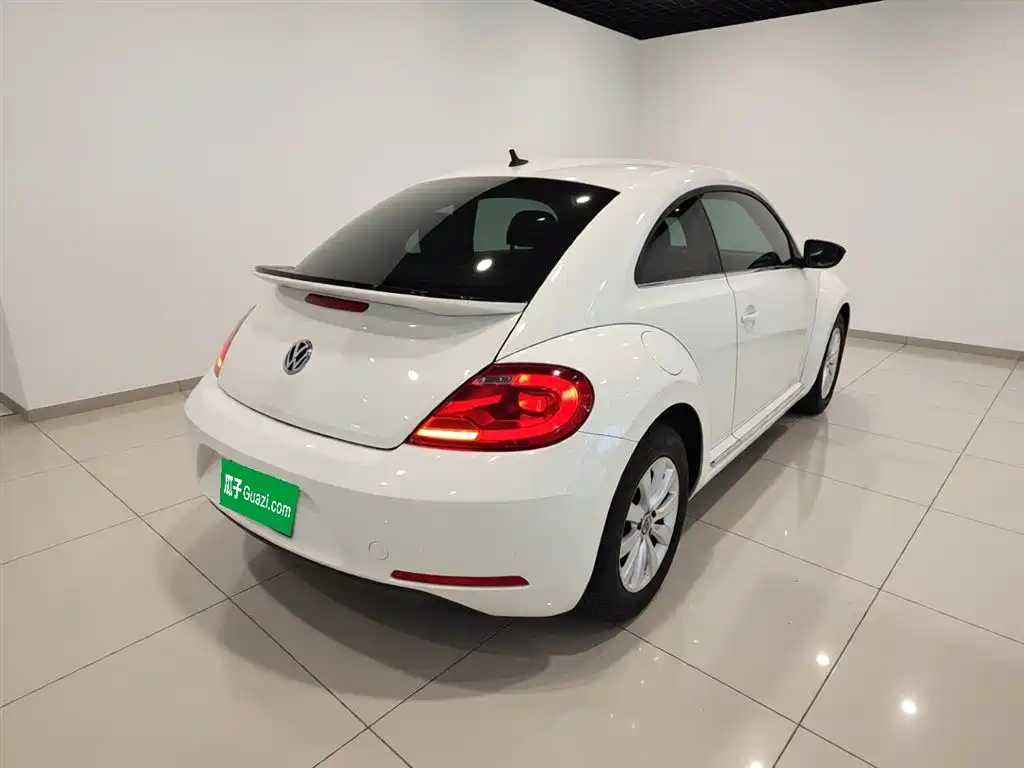 Volkswagen Beetle 2013 1.4TSI Fashion Edition фото 5