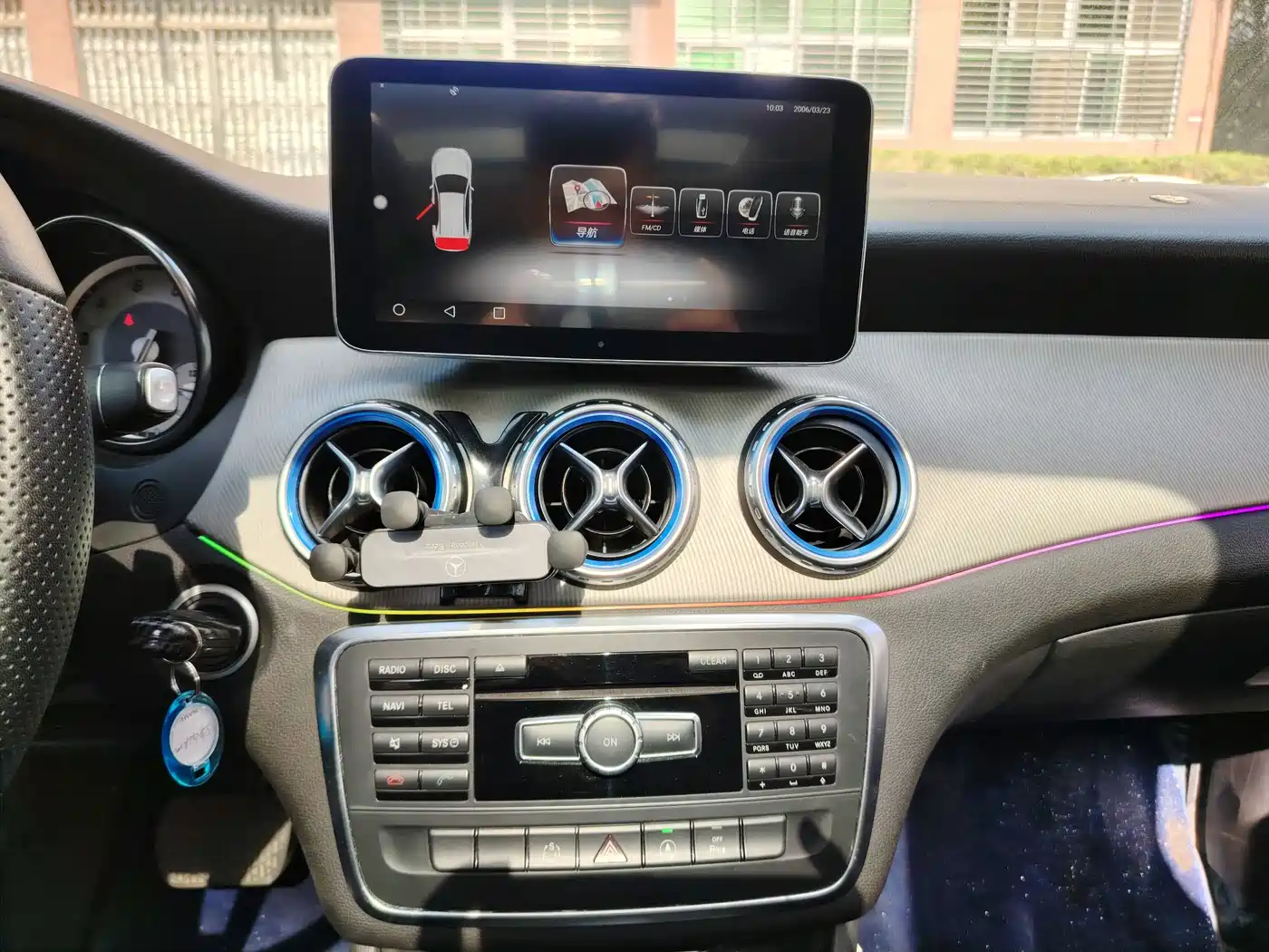 Mercedes-Benz GLA 2015 GLA 200 Dynamic фото 17