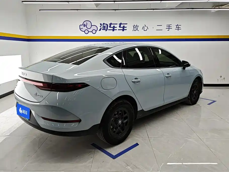 BYD Qin PLUS 2025 DM-i Smart Drive 55KM Leader фото 3
