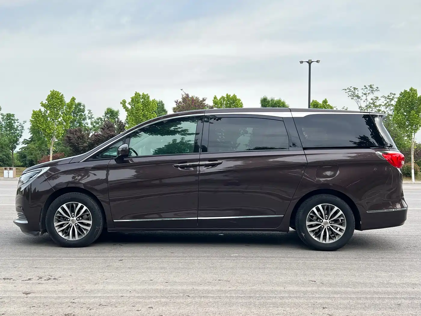 Buick GL8 2017 ES 28T Flagship China V фото 5