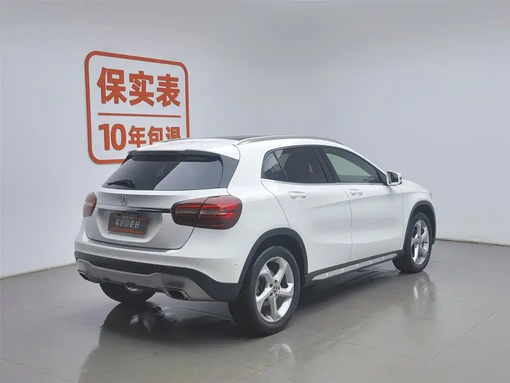 Mercedes-Benz GLA 2017 GLA 200 Dynamic фото 2