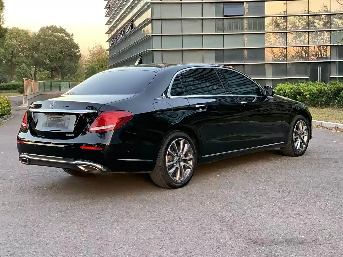 Mercedes-Benz E-Class 2019 Facelift E 300 L Luxury фото 9