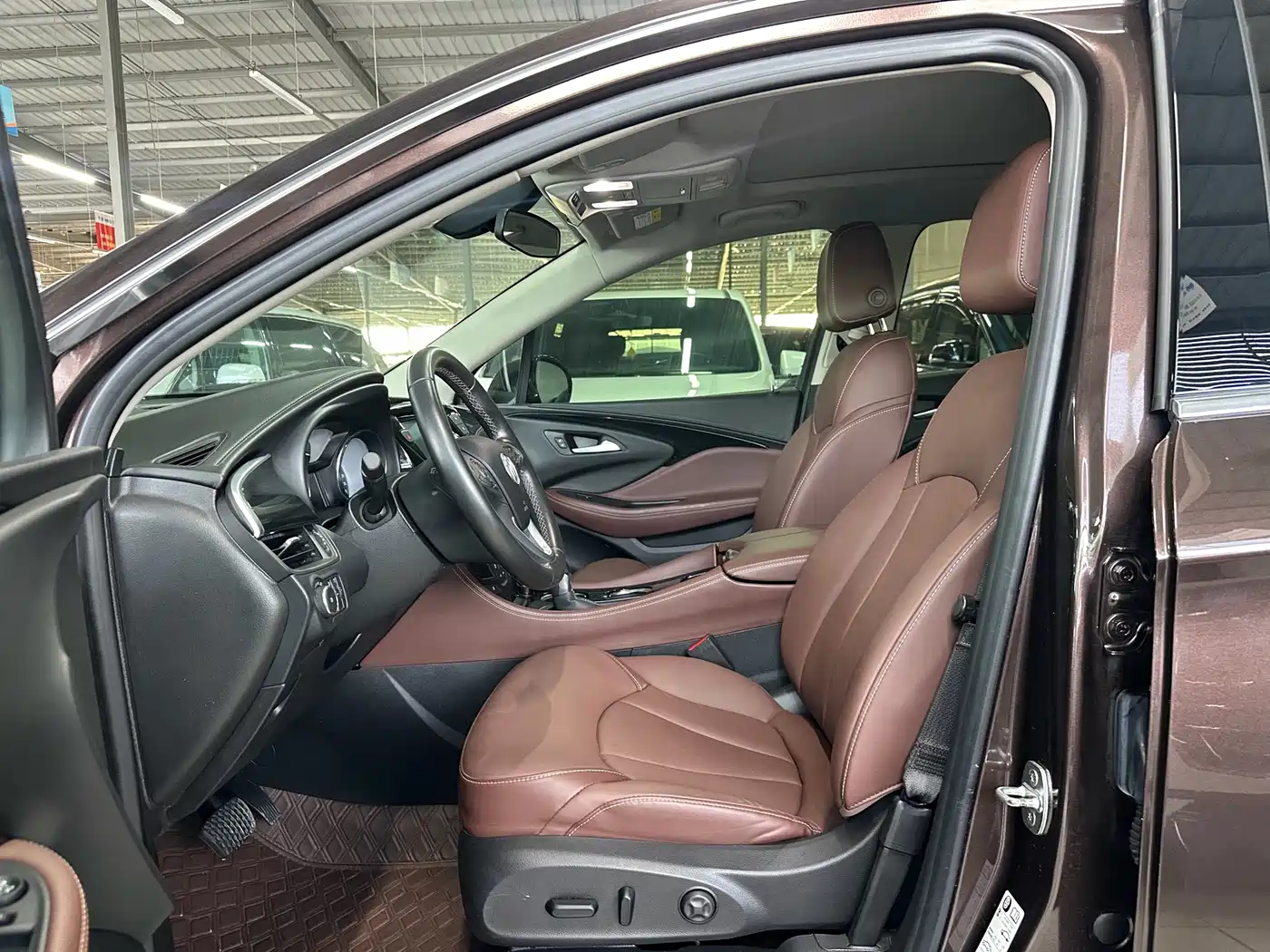 Buick Envision Plus 2020 20T FWD Elite фото 7