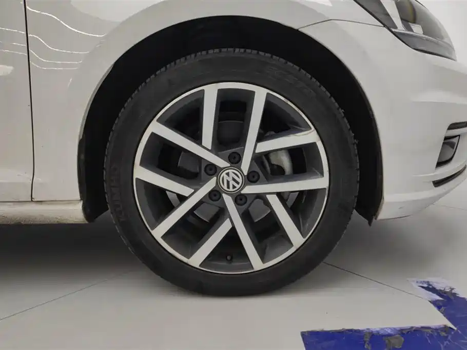 Volkswagen Golf 2020 Beloved Edition 280TSI DSG Comfort фото 6