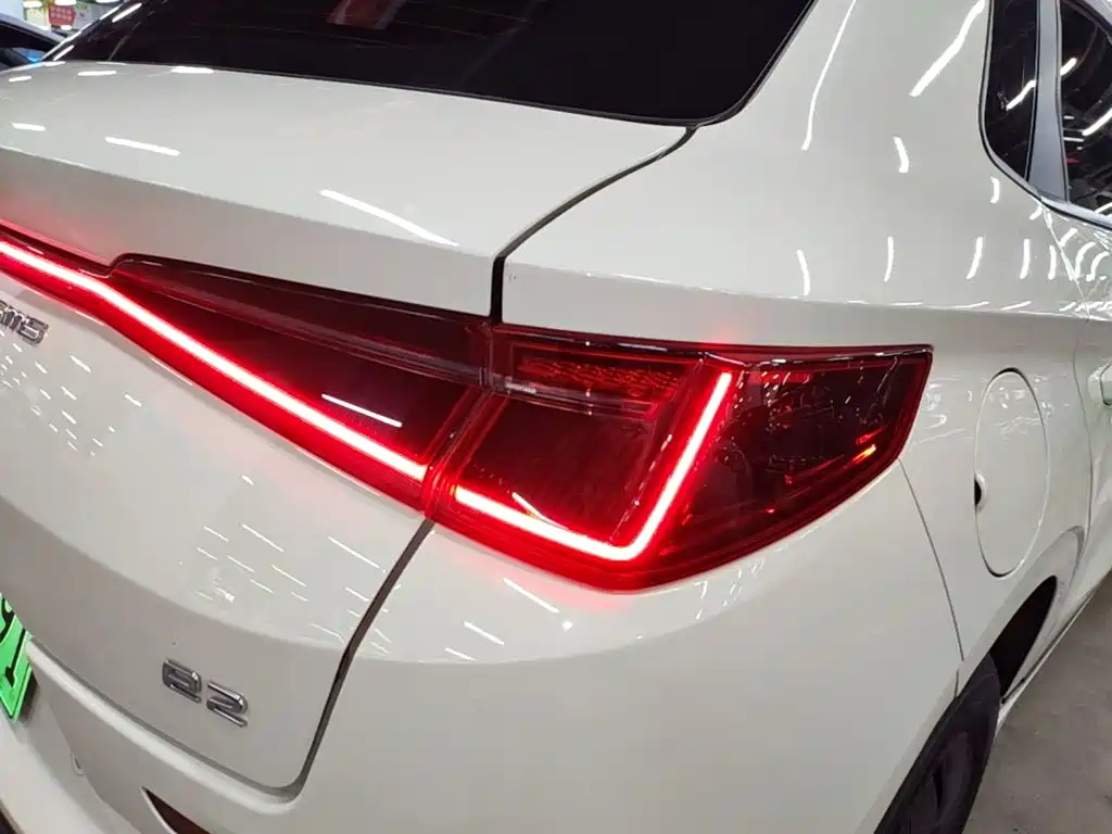 Фото 8 - BYD e2