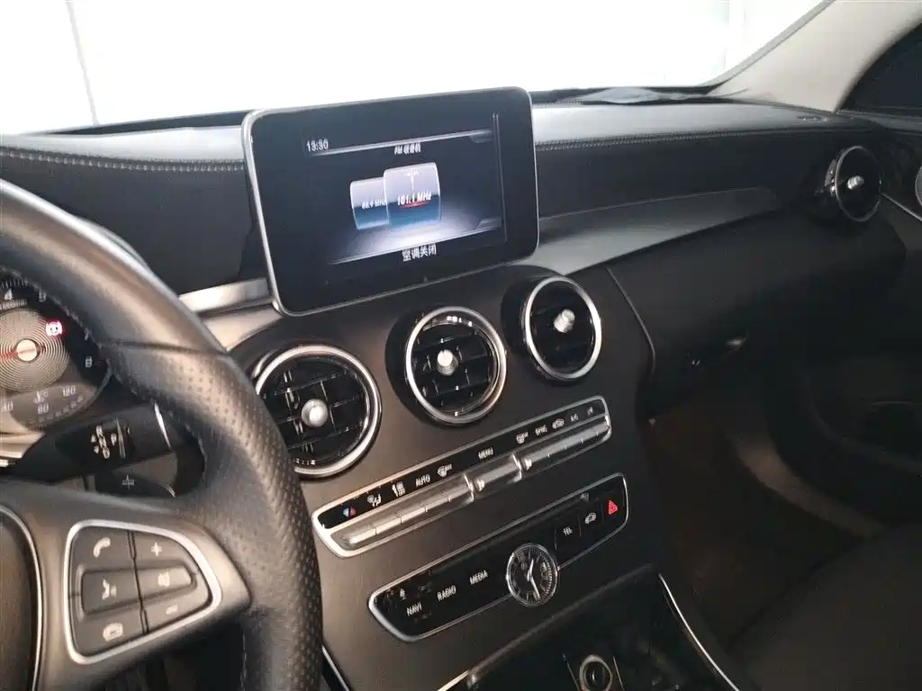Mercedes-Benz C-Class 2018 C 200 L Sport Edition фото 13