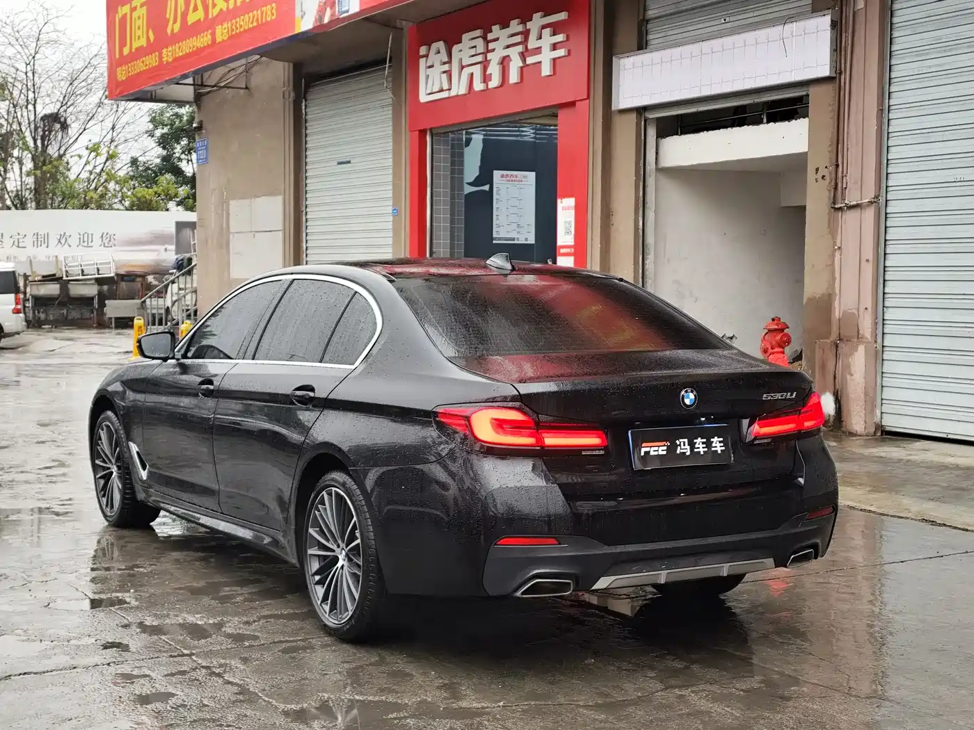 BMW 5 Series 2023 530Li Leading M Sport Package фото 11