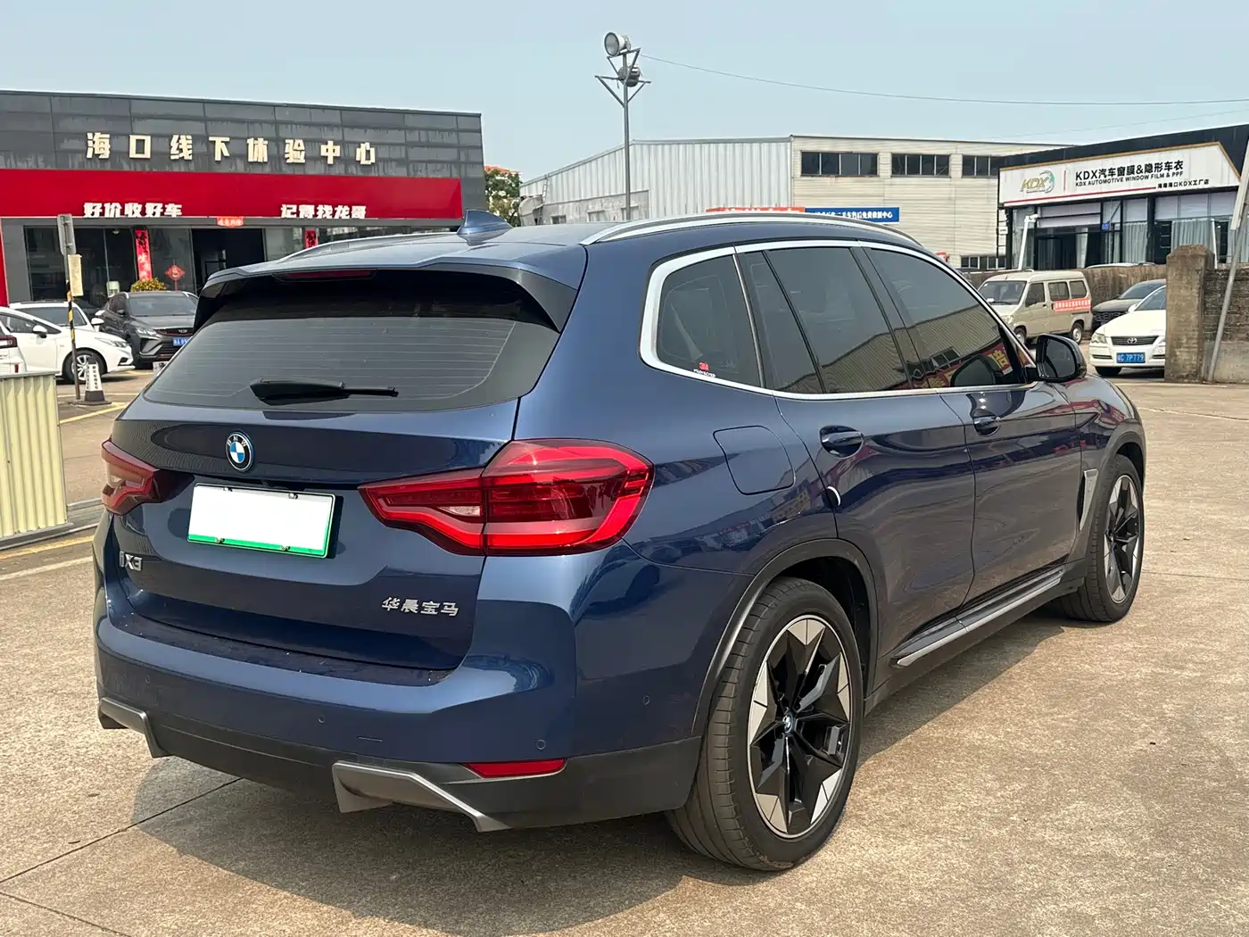 BMW iX3 2021 Pioneer фото 10
