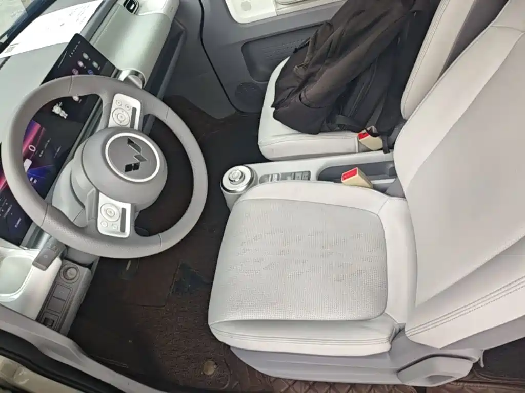 Wuling Motors Wuling Air ev 2023 2023 4-Seat Advanced Edition
