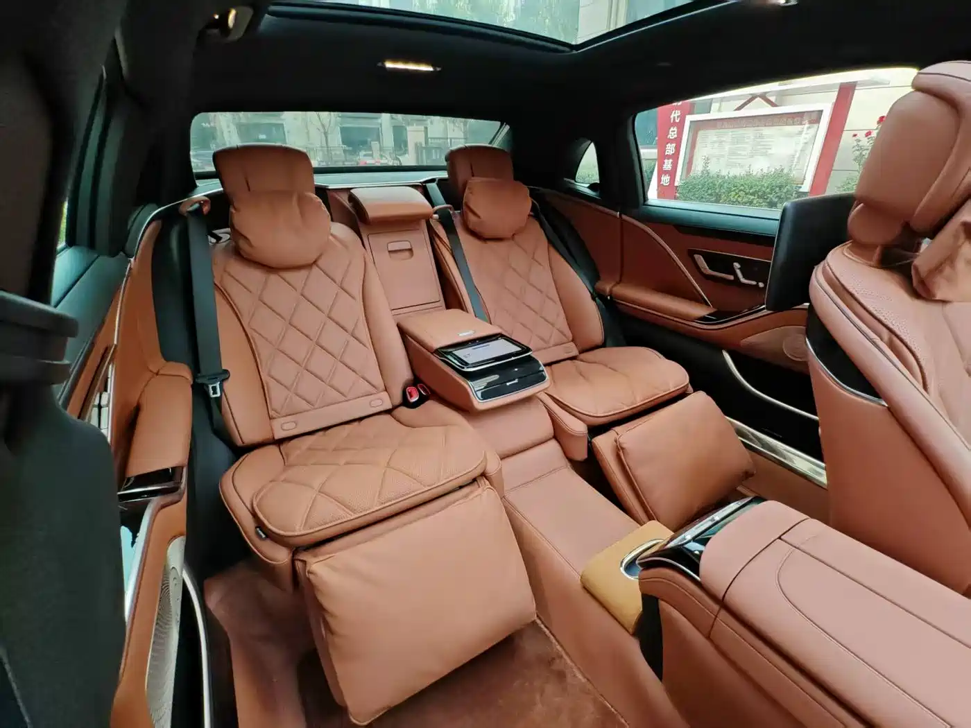 Mercedes-Benz Maybach S-Class 2022 S 480 4MATIC Intelligent Premium Special Edition фото 10
