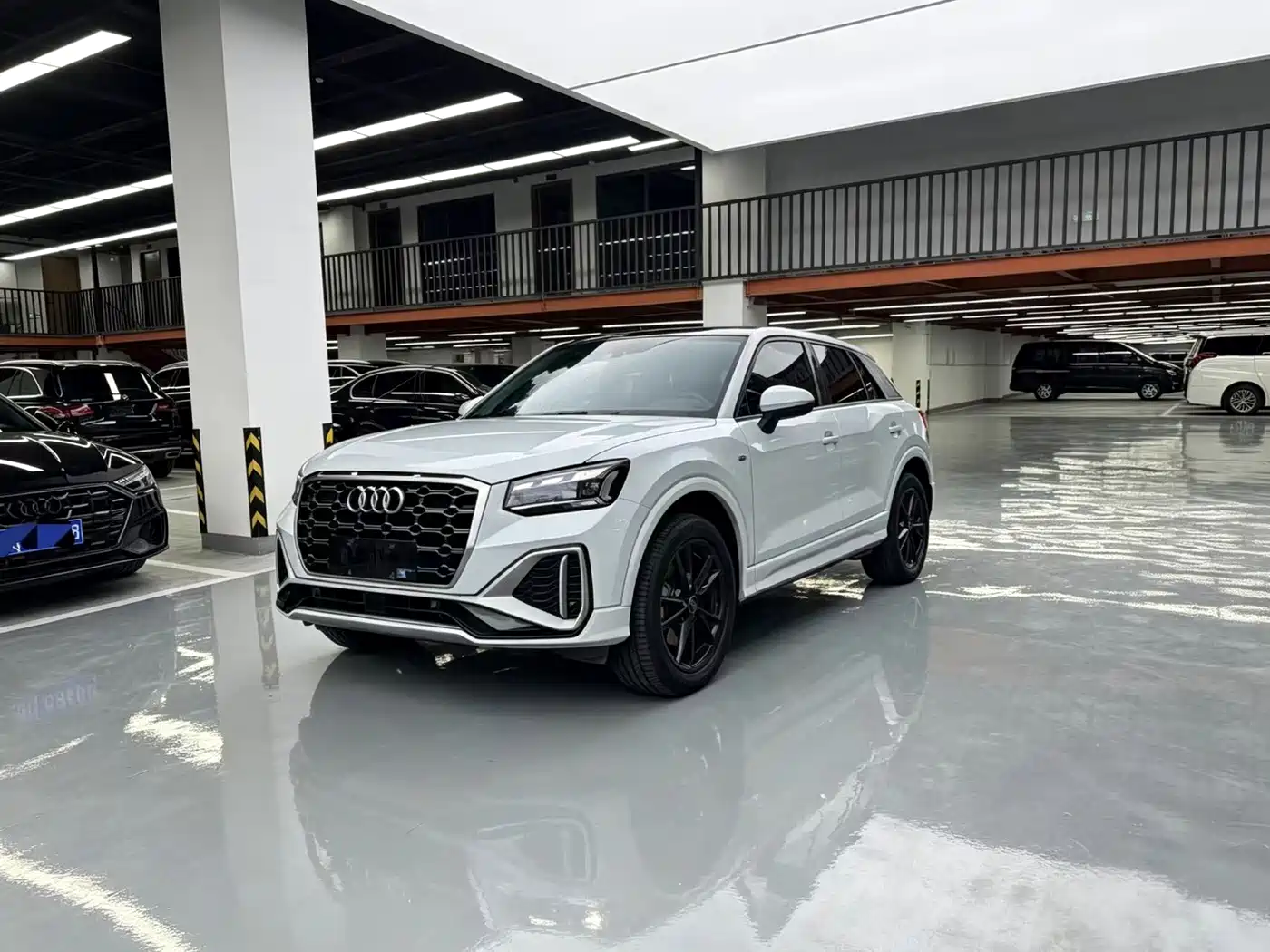 Audi Q2L
