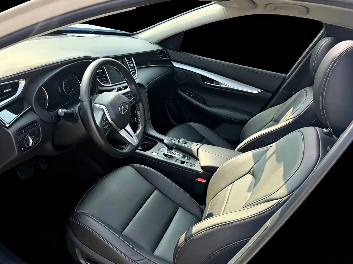 Фото 7 - Infiniti QX50