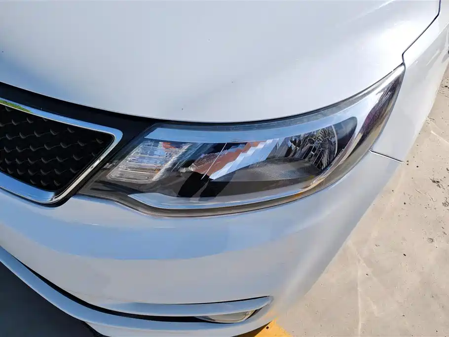 Kia K2 2015 Hatchback 1.4L AT GLS фото 5