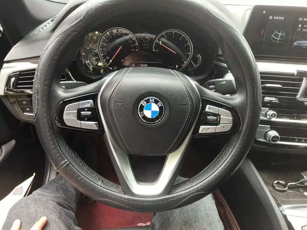 BMW 5 Series 2018 525Li M Sport Package фото 11