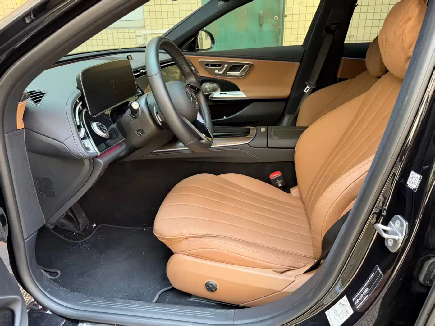 Mercedes-Benz E-Class 2024 Model E 300 L Luxury фото 5