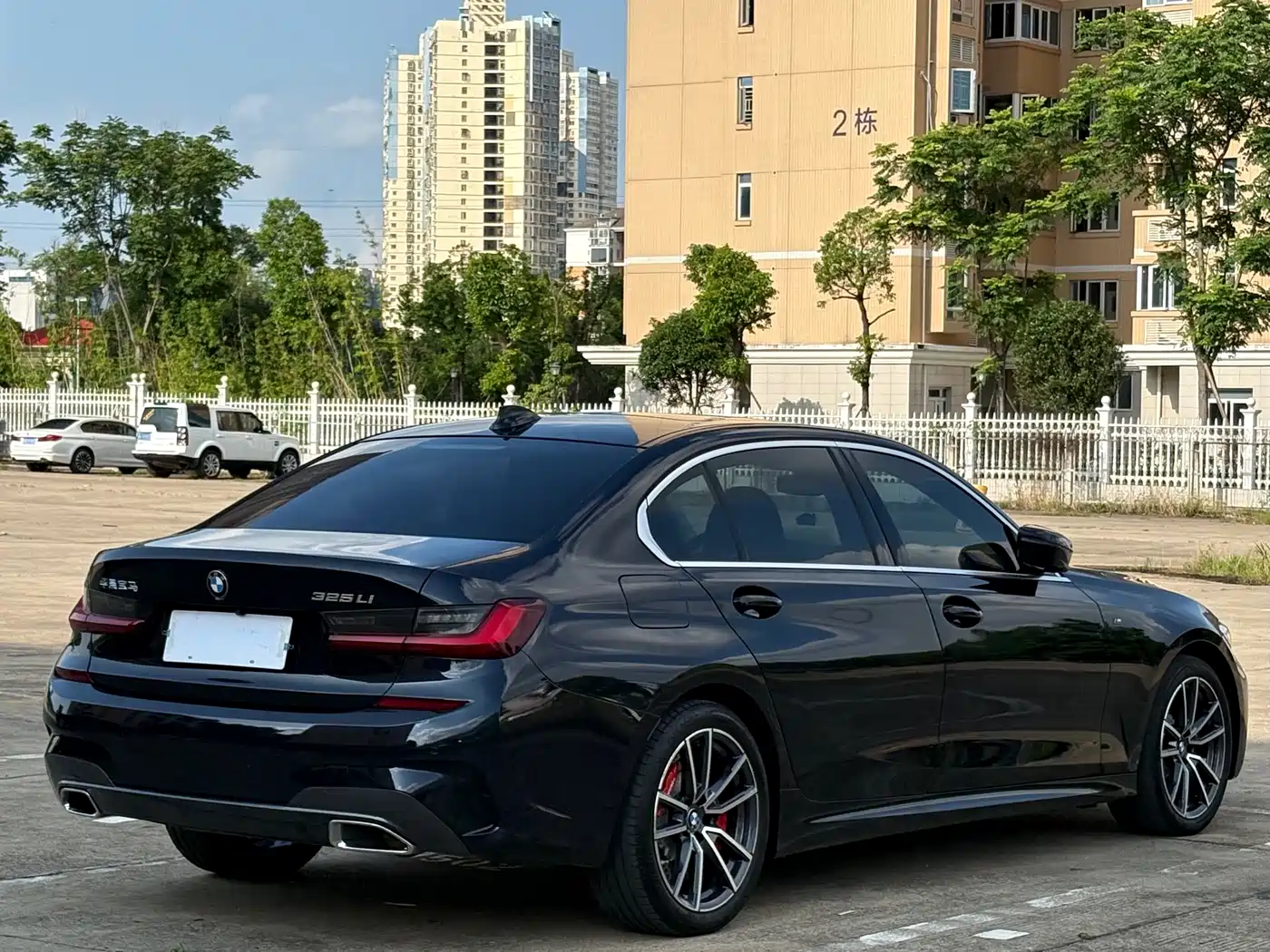 BMW 3-SERIES