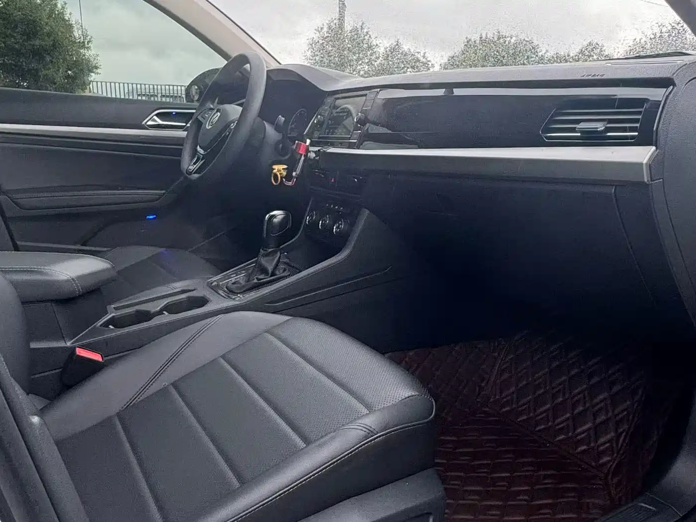 Volkswagen Lavida 2019 1.5L Automatic Comfort Edition China VI фото 9