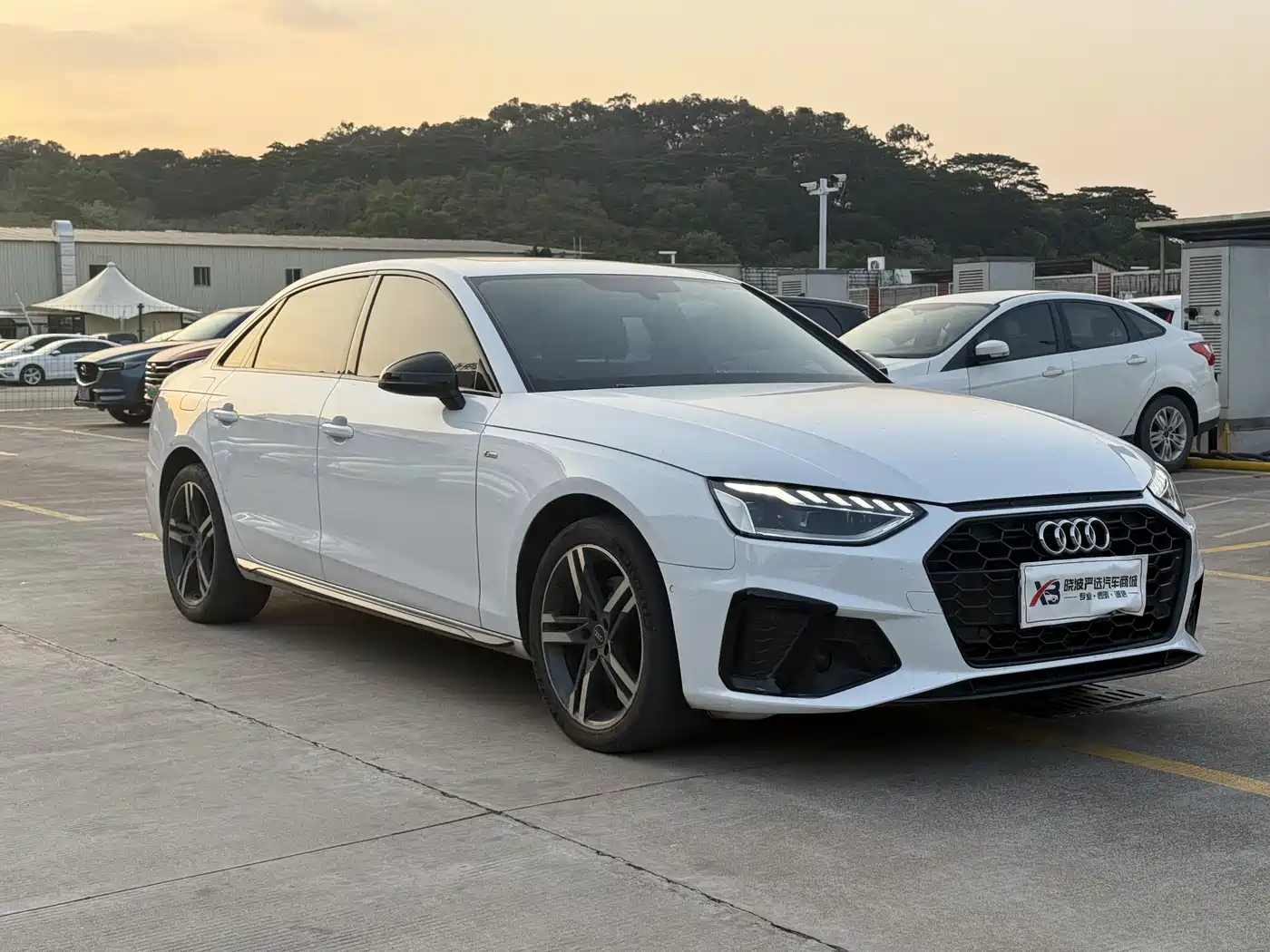Audi A4L 2022 40 TFSI Luxury Dynamic фото 3