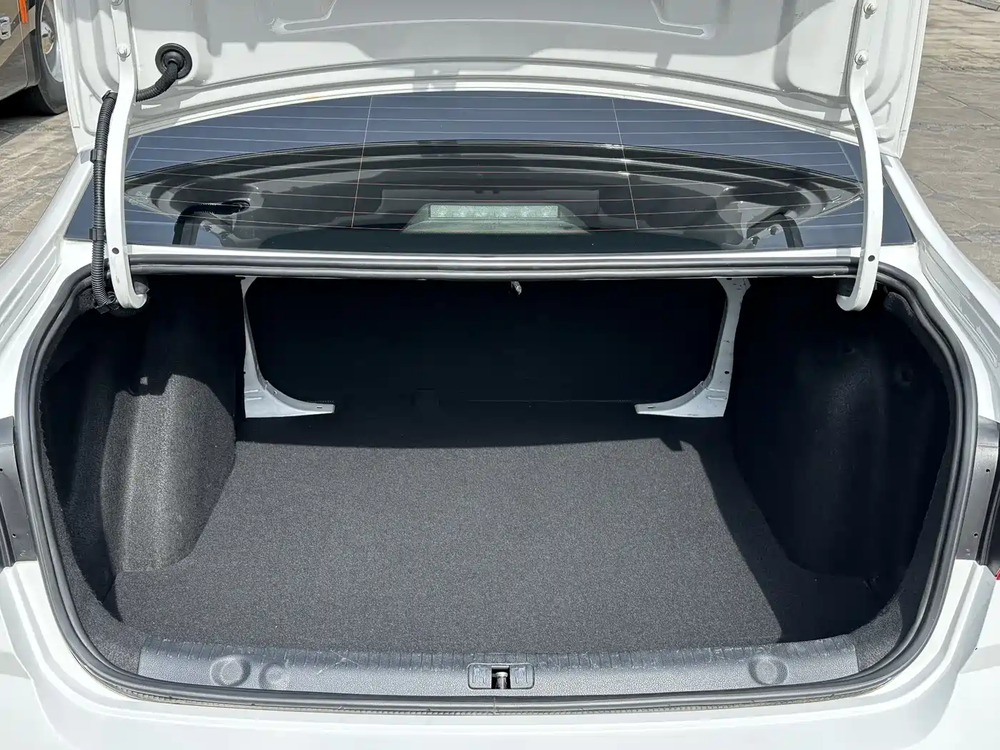 Volkswagen Lavida 2017 1.6L Automatic Trend Edition фото 14