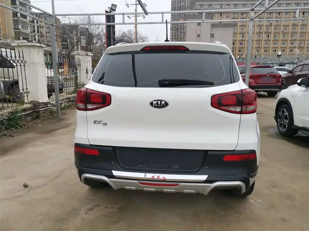 Kia KX3 Smart Run 2015 1.6L Automatic 2WD DLX фото 6