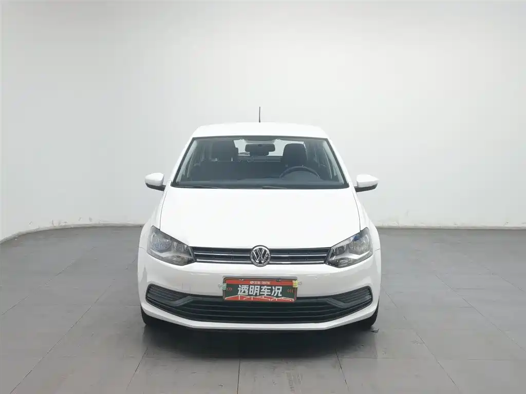 Volkswagen Polo 2016 1.4L Automatic Trend фото 3
