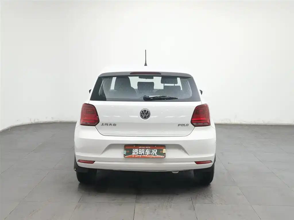 Volkswagen Polo 2016 1.4L Automatic Trend фото 4