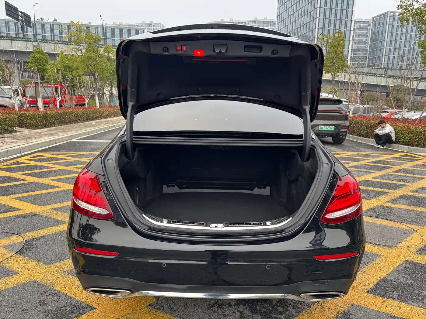 Mercedes-Benz E-Class 2020 E 300 L Sport Fashion Model фото 36