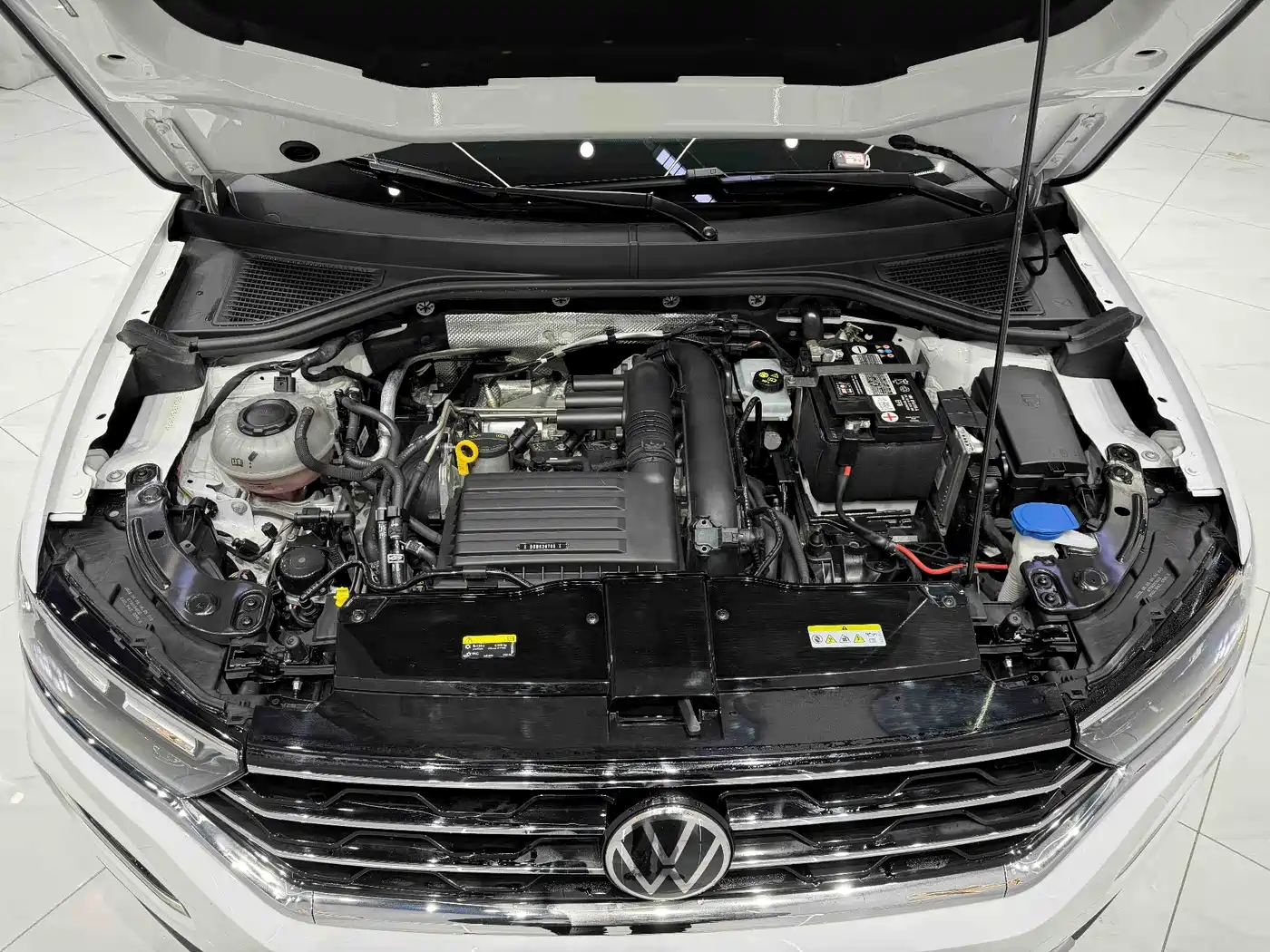 Volkswagen T-ROC 2022 280TSI DSG 2WD Comfort PLUS фото 17