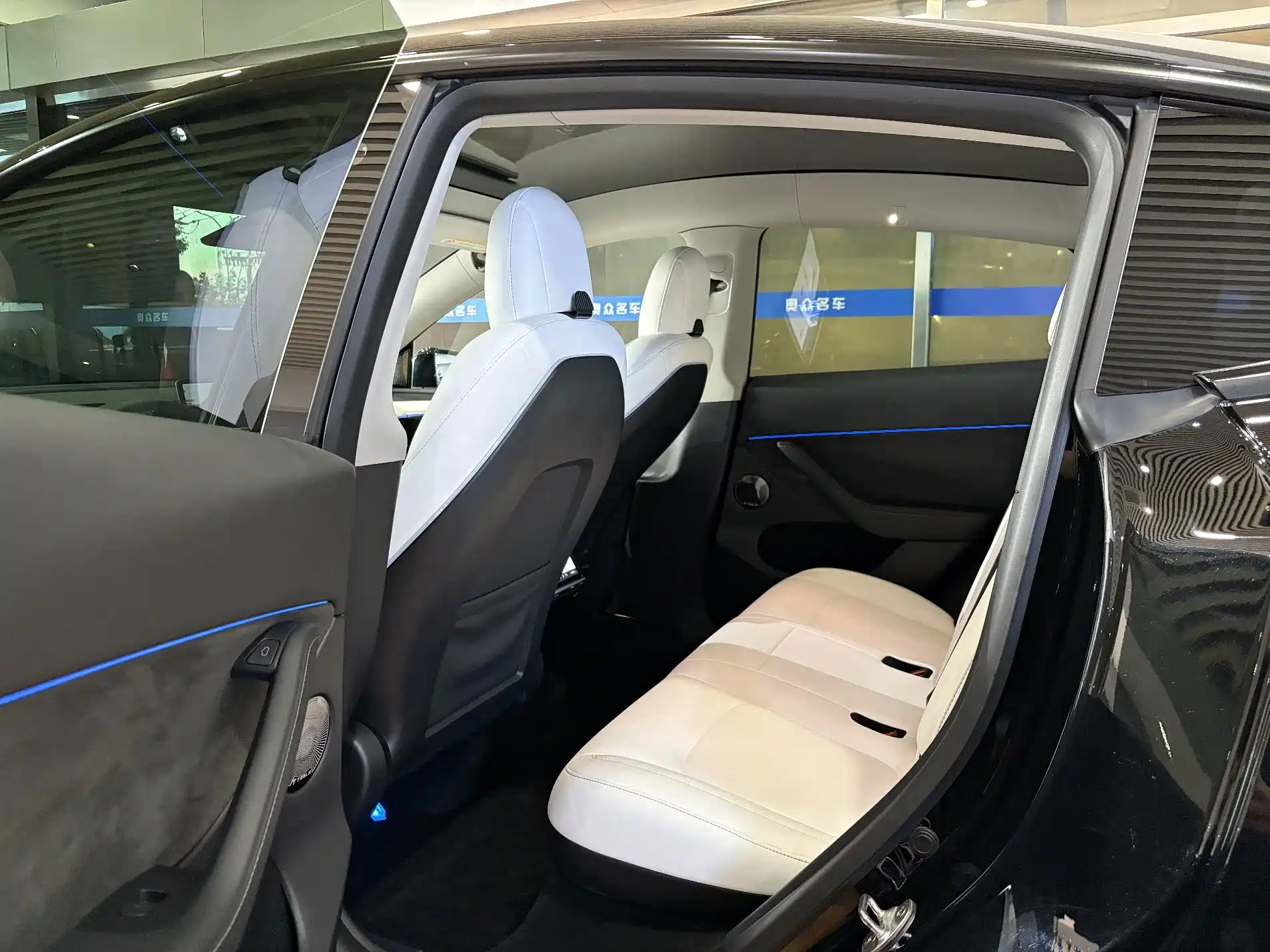 Фото 6 - Tesla Model Y