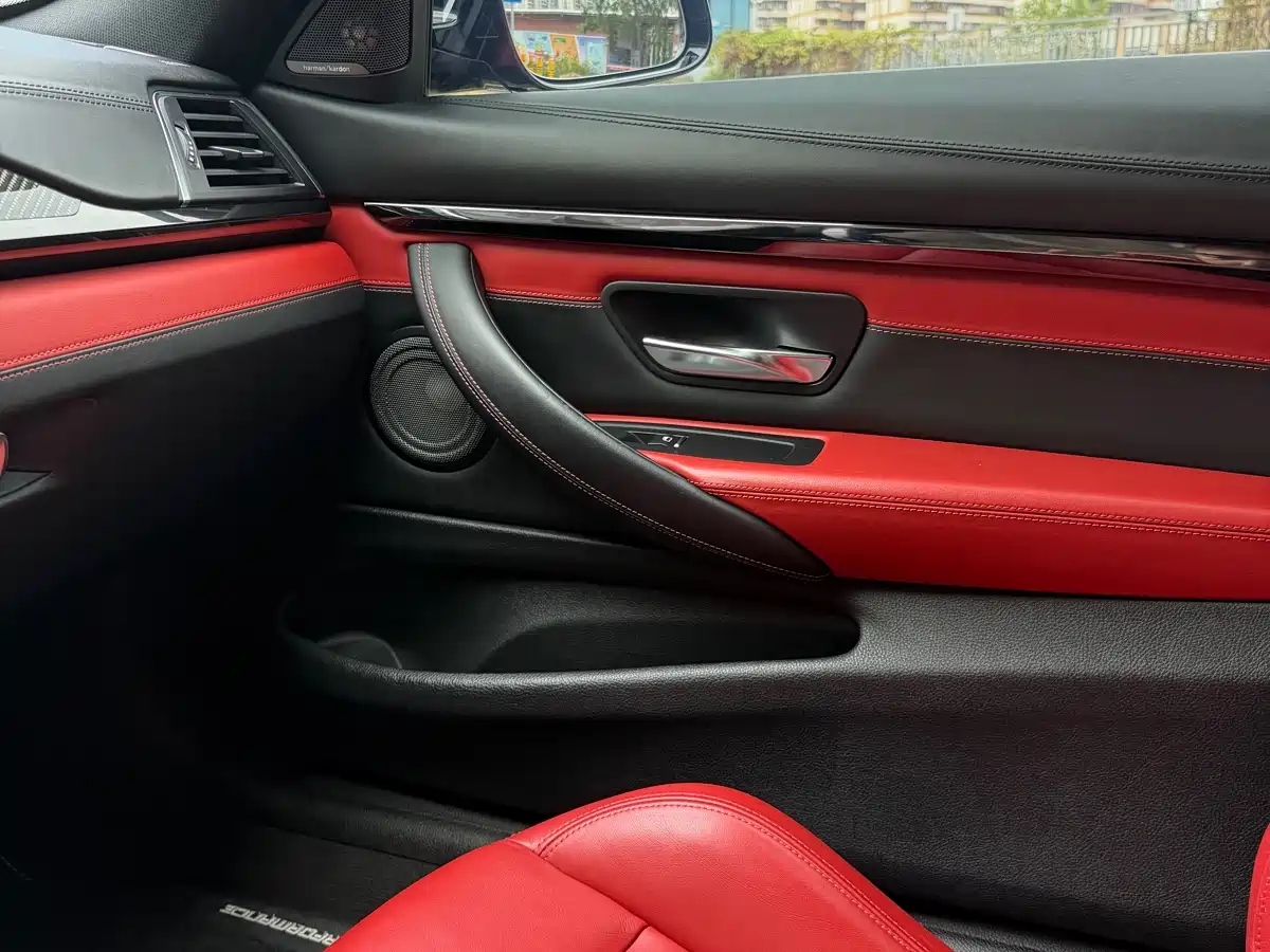 BMW M4 2019 M4 Coupe Shadow Edition фото 17