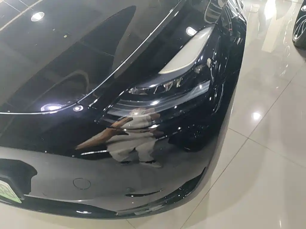 Фото 24 - Tesla Model Y