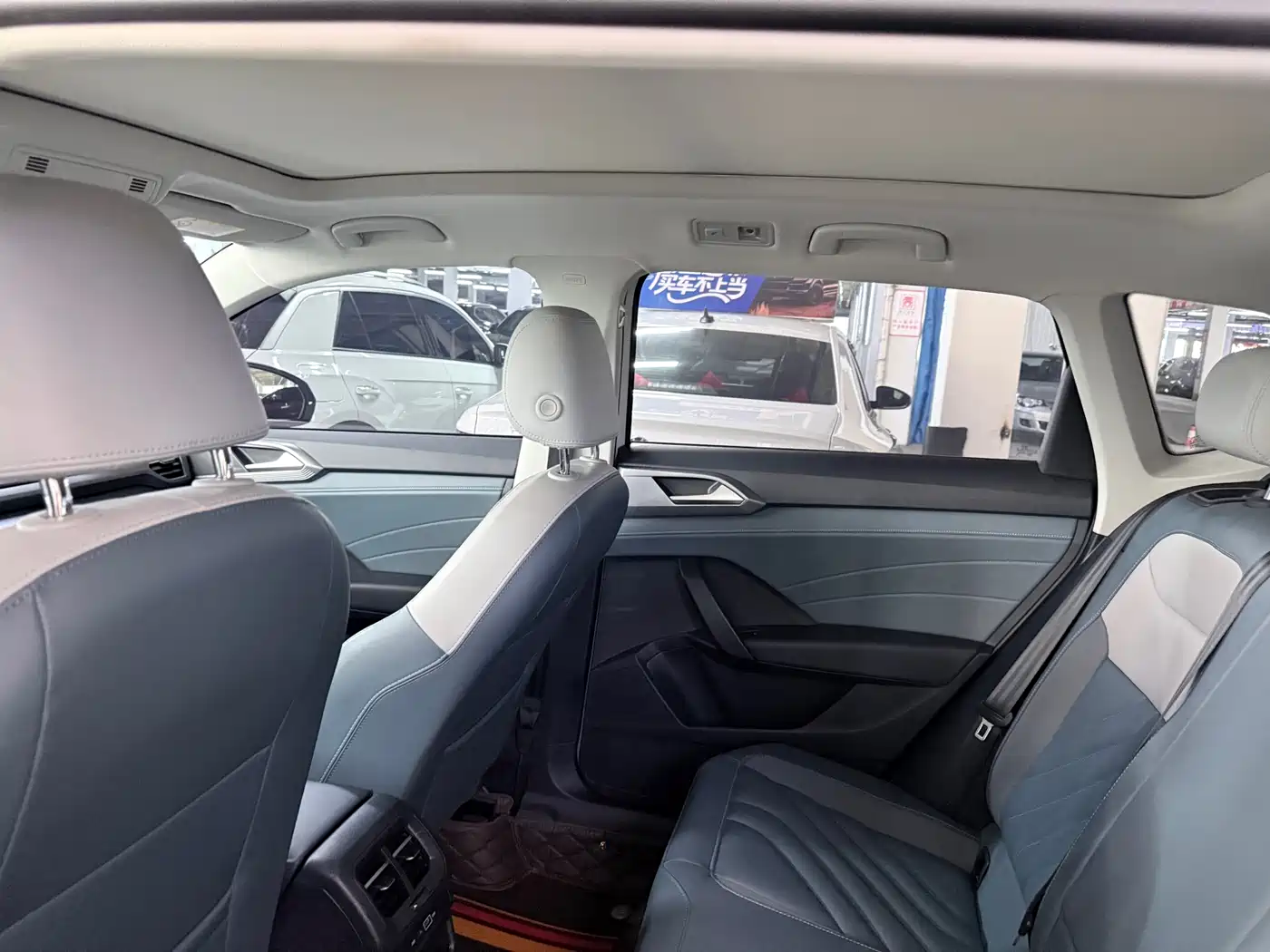 Volkswagen Tharu 2023 300TSI 2WD Full Moon Edition фото 11