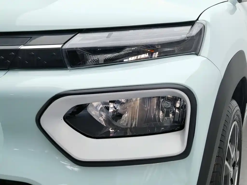 Dongfeng Yipai Nano BOX 2023 2022 Facelift Breeze Edition 201KM Standard