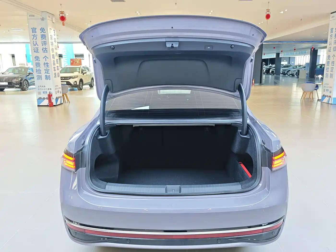 Volkswagen Passat 2025 Pro 380TSI Dragon Prestige Edition фото 8
