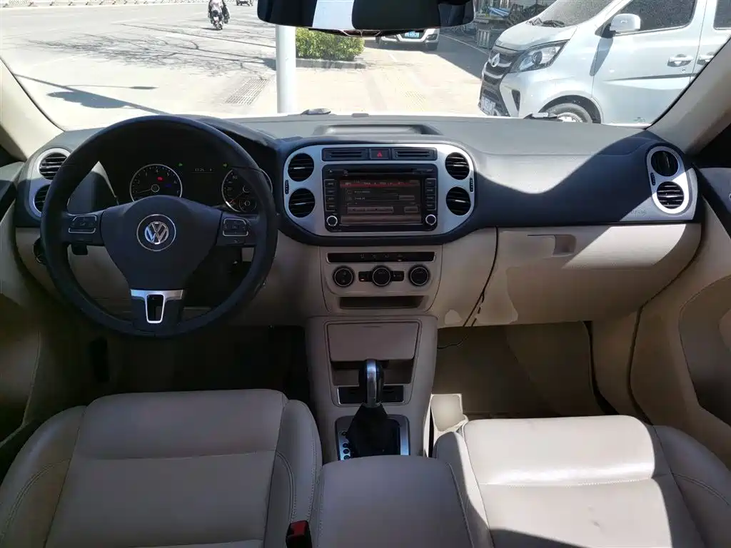 Volkswagen Tiguan 2015 1.8TSI Automatic 2WD Comfortline фото 10