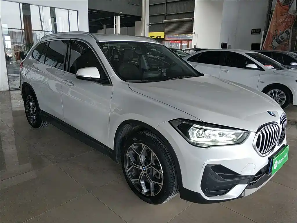 BMW X1 2022 sDrive25Li Leading фото 4