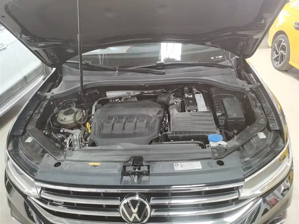 Volkswagen Tiguan L 2022 330TSI Auto 2WD R-Line Premium Edition фото 20