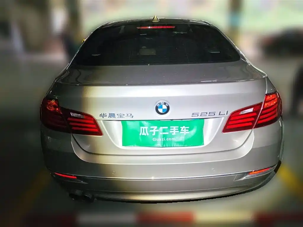 BMW 5 Series 2017 525Li Luxury Design Package фото 4