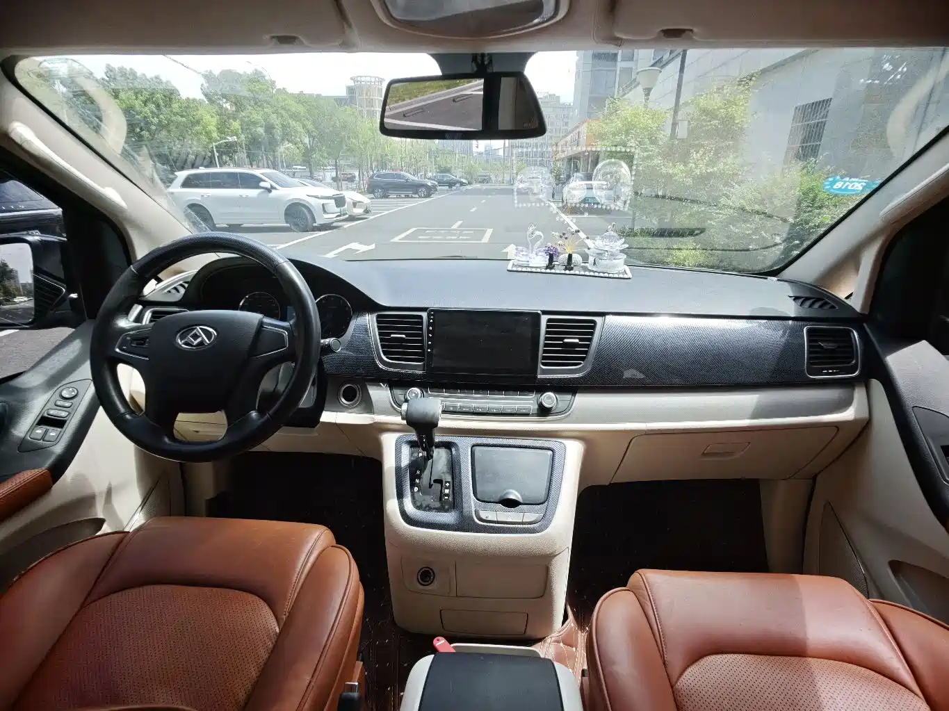 SAIC Maxus Maxus G10 2016 2014 Model Year 2.0T Auto Executive