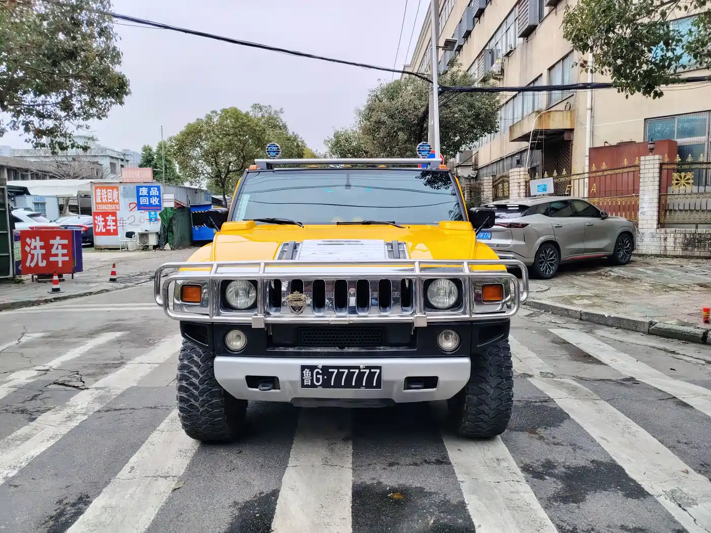 Hummer H2 фото 3