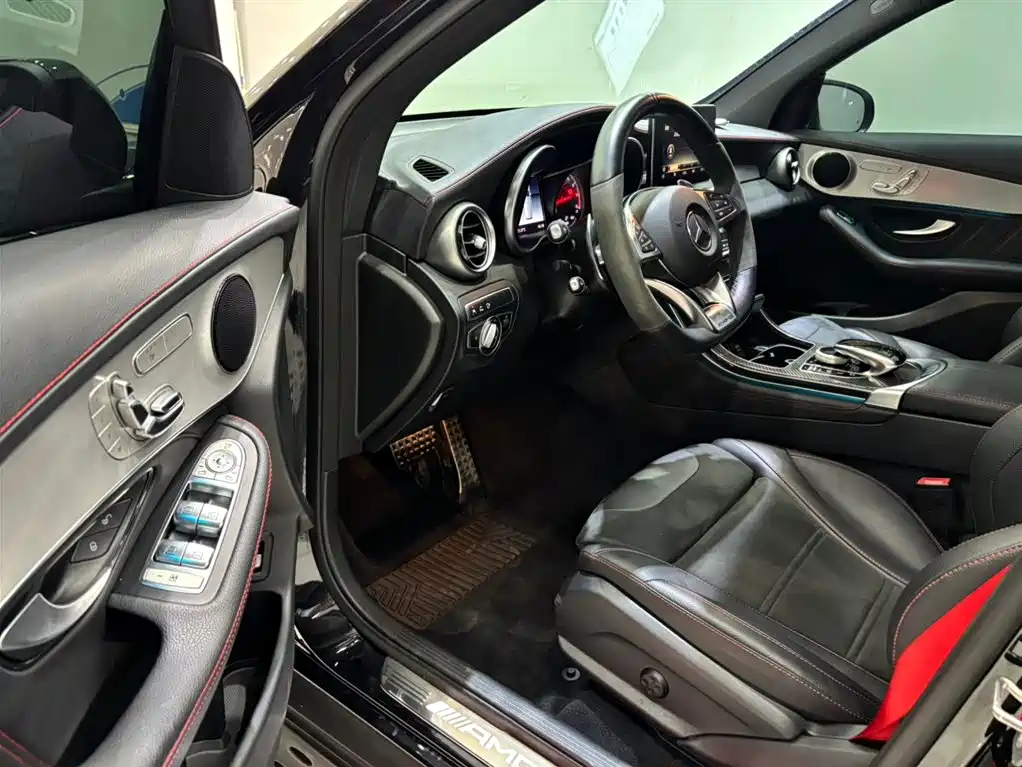 Mercedes-Benz GLC AMG 2017 AMG GLC 43 4MATIC фото 14