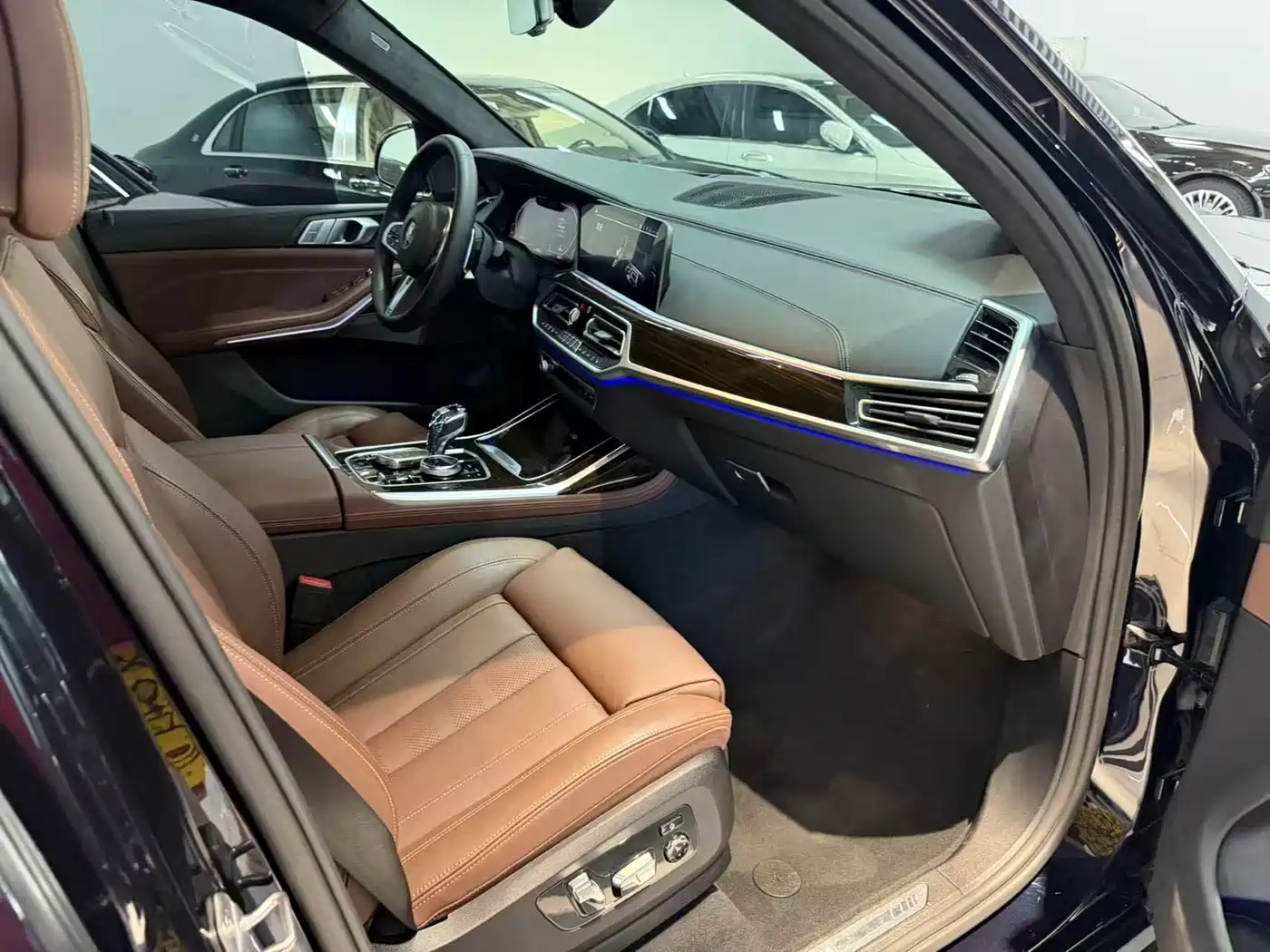 صورة 9 - BMW X7