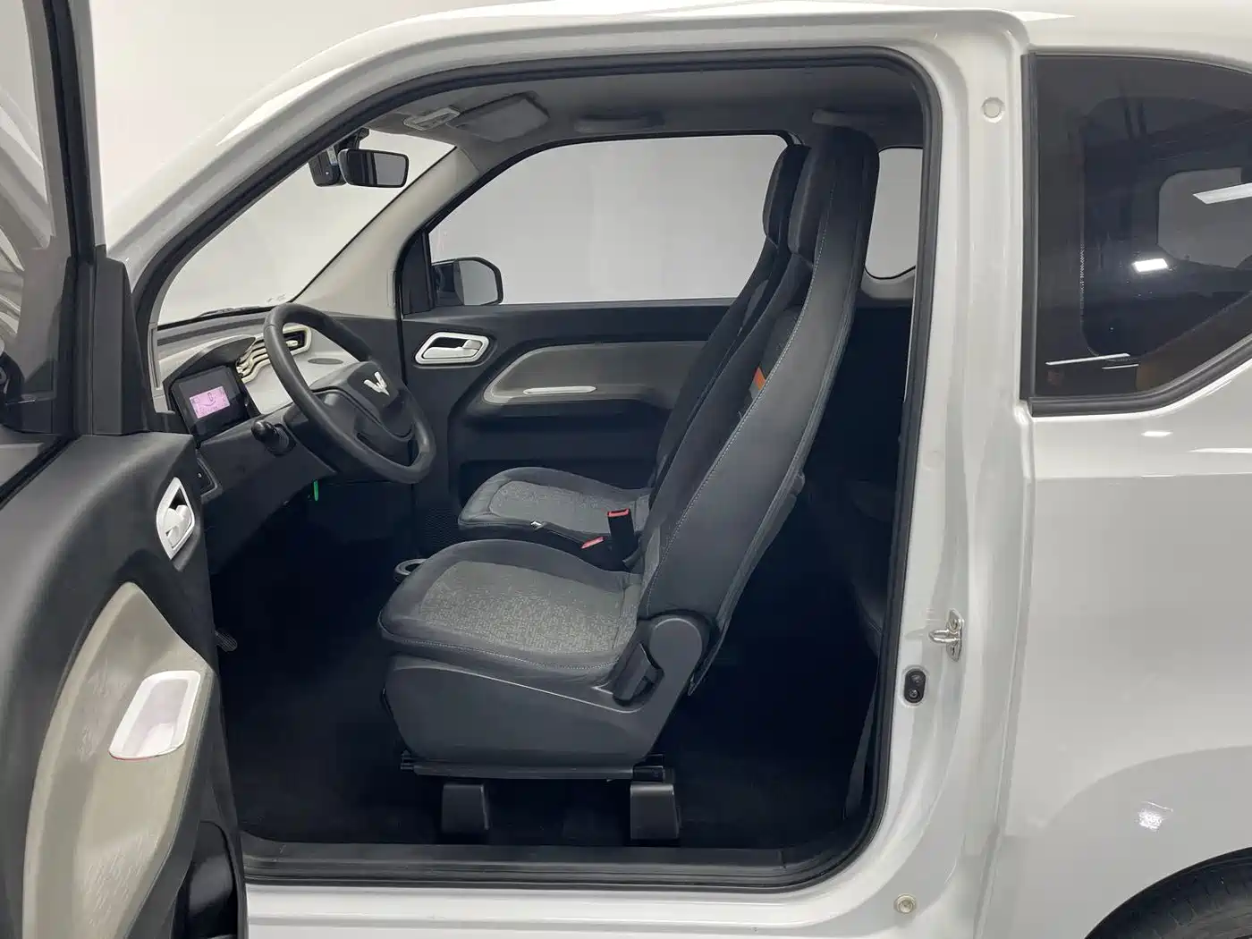 Photo 12 - Wuling Motors Hongguang MINIEV
