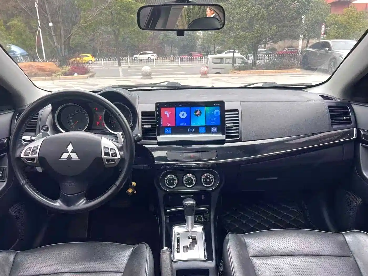 Mitsubishi Lancer EX 2013 ZhiShang Edition 1.8L CVT Luxury фото 2
