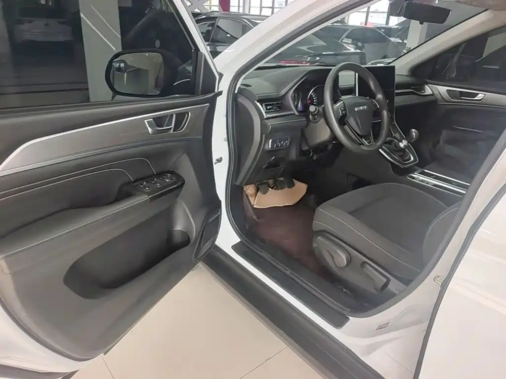 Haval M6 2023 2023 PLUS 1.5T Manual Elite Smart Connect