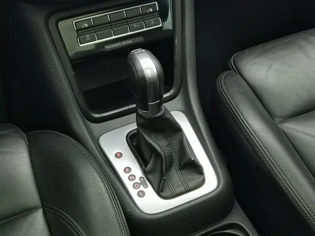 Volkswagen Sharan 2013 1.8TSI Comfort фото 13