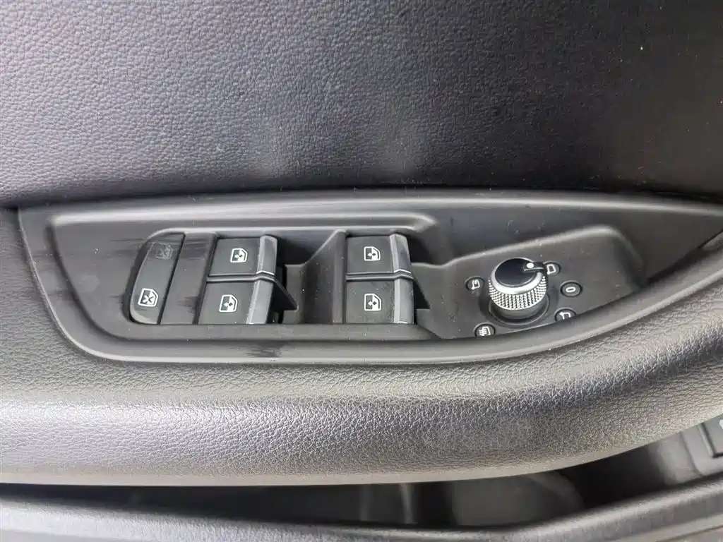 Audi A4L 2018 30th Anniversary 40 TFSI Progressive фото 9